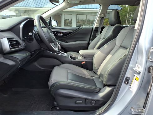 Used 2023 Subaru Outback Onyx Edition image 9