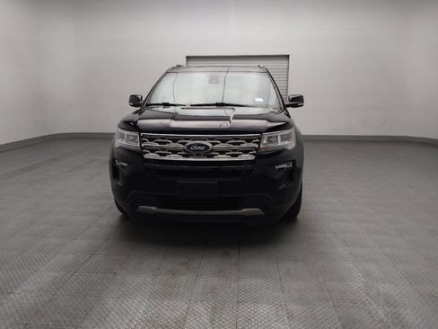 Used 2018 Ford Explorer XLT w/ Equipment Group 201A FWD image 15