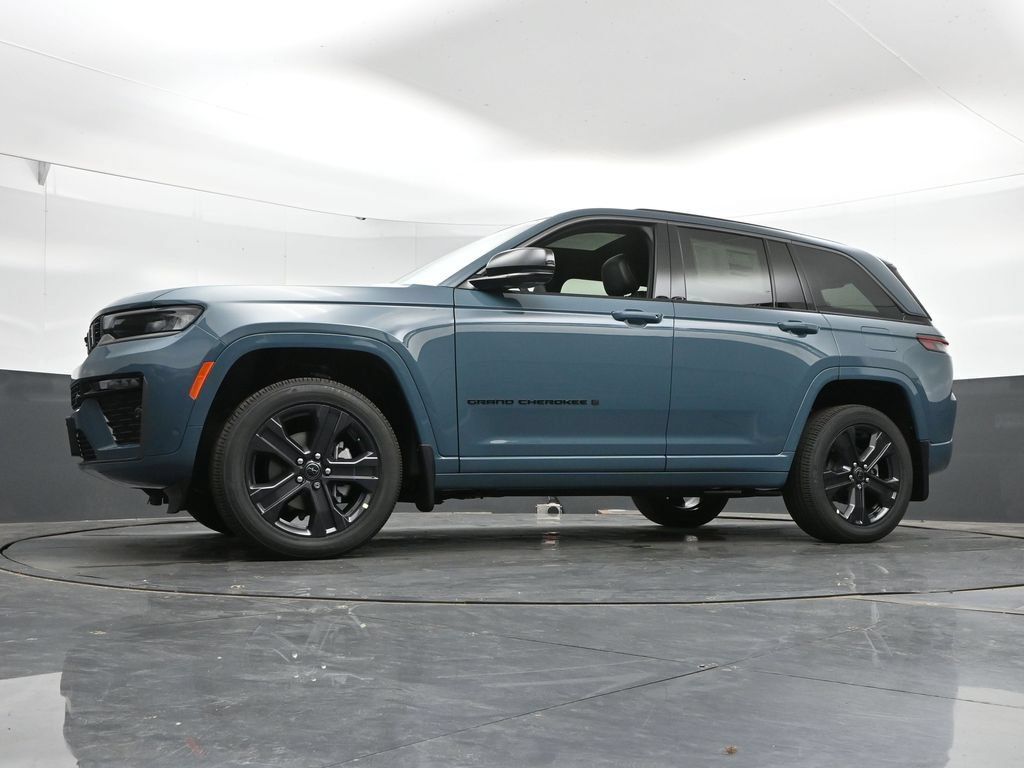New 2027 Jeep Grand Cherokee Limited AWD/4WD image 48