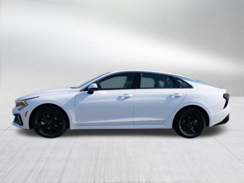 New 2025 Kia K5 LXS image 10