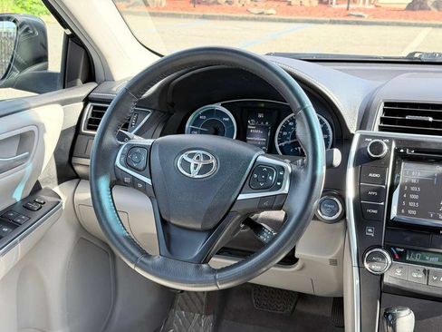 Used 2017 Toyota Camry XLE FWD image 27