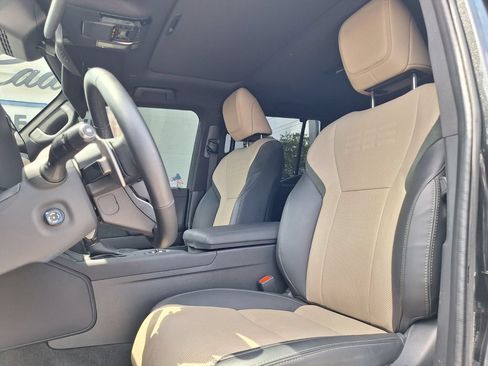 Used 2024 Lexus GX 550 AWD/4WD image 26