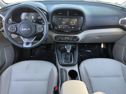 Certified 2025 Kia Soul LX FWD image 15