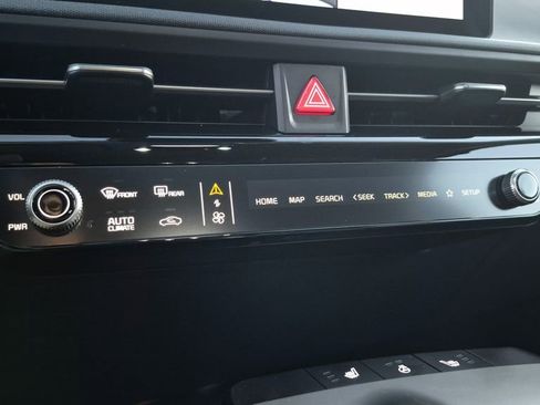 New 2025 Kia EV6 Light w/ Light LR Technology Package image 22