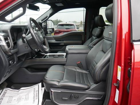 Used 2024 Ford F450 Platinum w/ FX4 Off-Road Package image 2