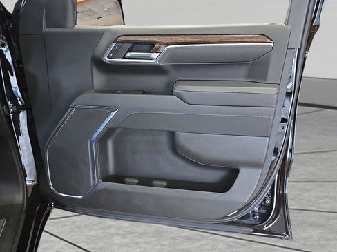 Used 2025 GMC Sierra 1500 Elevation AWD/4WD image 15