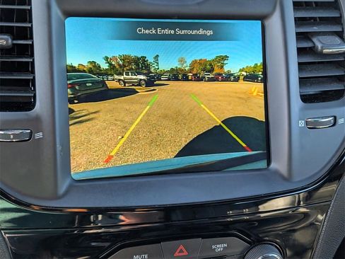Used 2022 Chrysler 300 S image 19