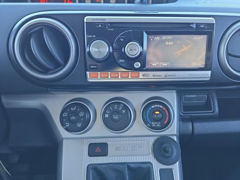 Used 2010 Scion xB image 17
