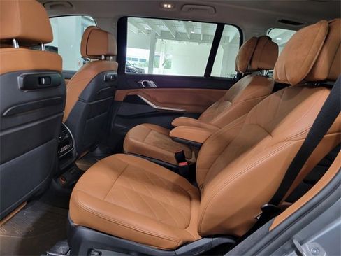 Certified 2023 BMW X7 xDrive40i w/ Executive Package image 31