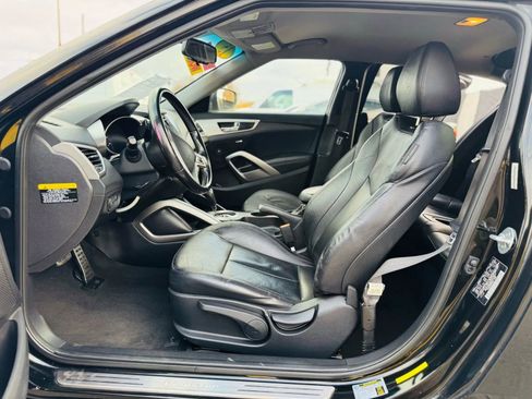 Used 2015 Hyundai Veloster RE:FLEX Edition image 12