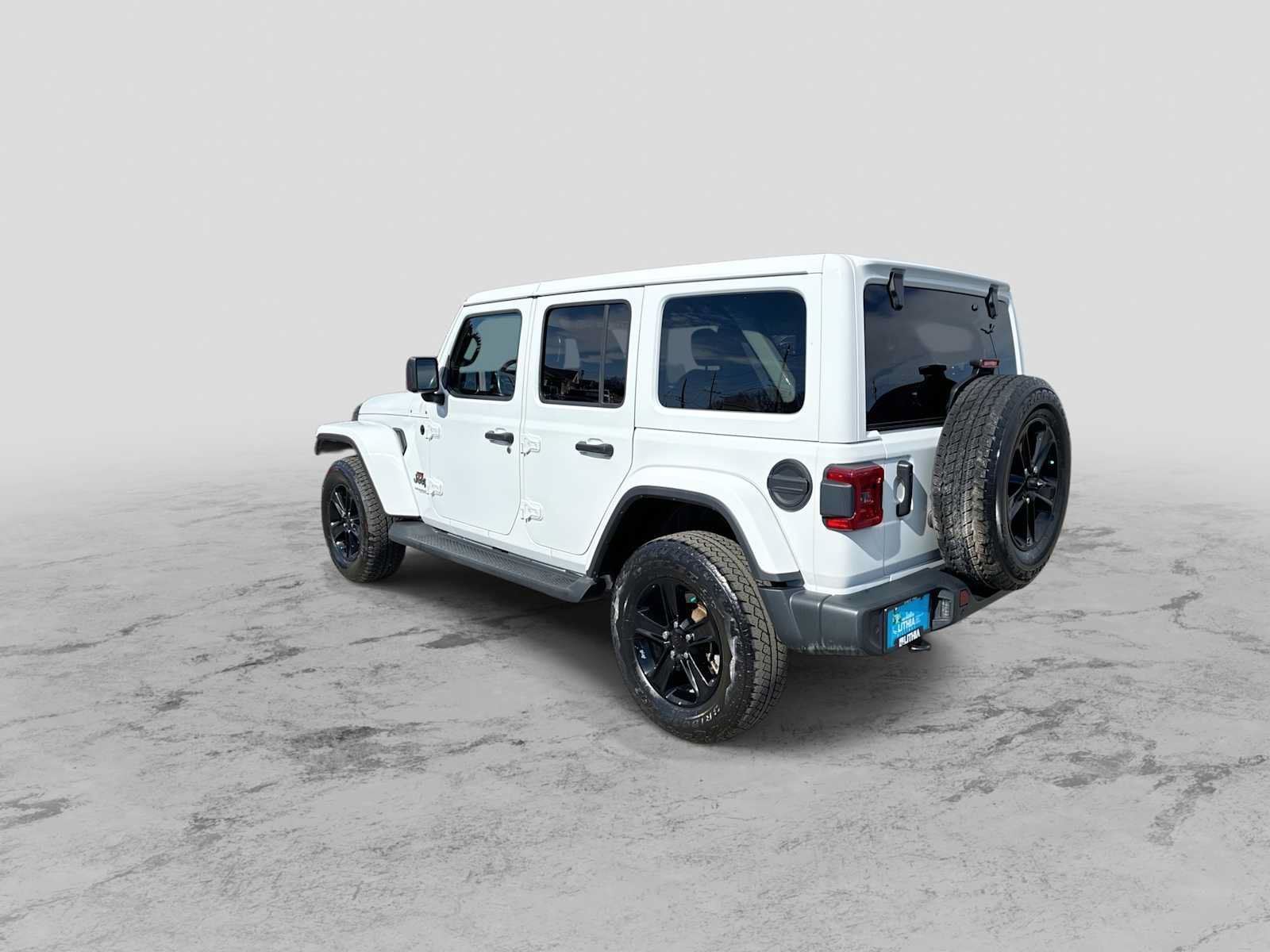 Used 2021 Jeep Wrangler Unlimited Sahara AWD/4WD image 6