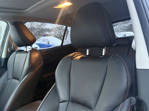 Used 2023 Subaru Crosstrek 2.5i Limited w/ Moonroof Package image 3