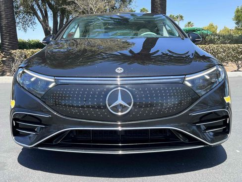 Used 2022 Mercedes-Benz EQS 450+ Sedan image 27