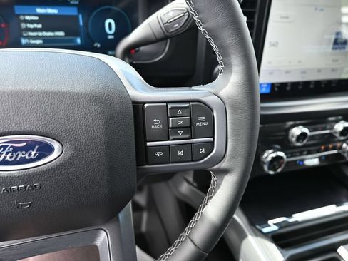 New 2026 Ford F250 Lariat w/ Black Appearance Package AWD/4WD image 32