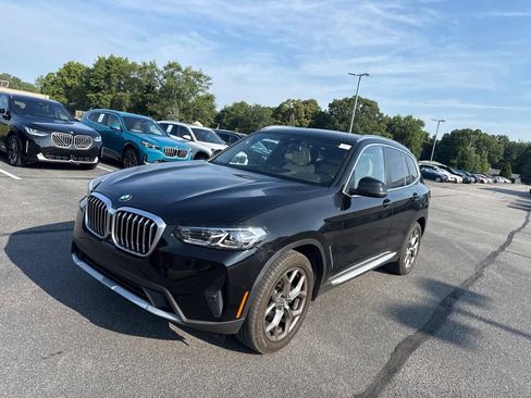 Used 2024 BMW X3 xDrive30i w/ Premium Package w/ZPA AWD/4WD image 3