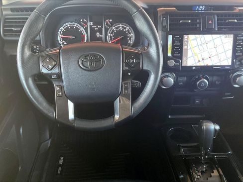 Used 2021 Toyota 4Runner Venture AWD/4WD image 8