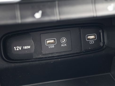 Used 2019 Hyundai Santa Fe Limited image 26