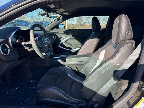 Used 2023 Chevrolet Camaro SS image 10