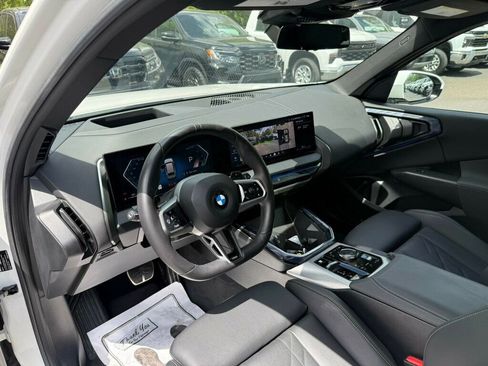 Used 2025 BMW X3 xDrive30i w/ Premium Package image 3