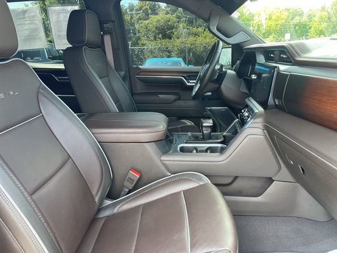 Certified 2025 GMC Sierra 1500 Denali w/ Technology Package AWD/4WD image 12
