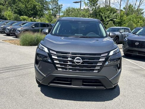 New 2026 Nissan Rogue SV AWD/4WD image 2