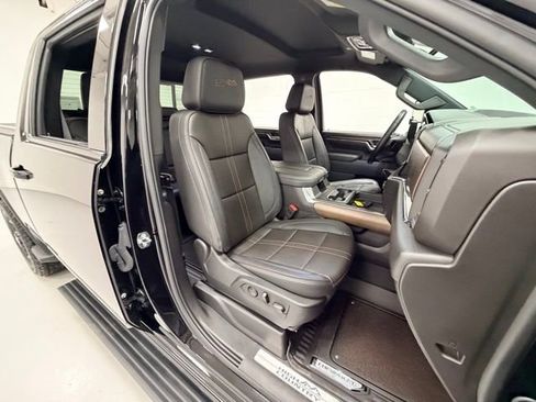 Certified 2024 Chevrolet Silverado 2500 High Country w/ Midnight Edition image 30