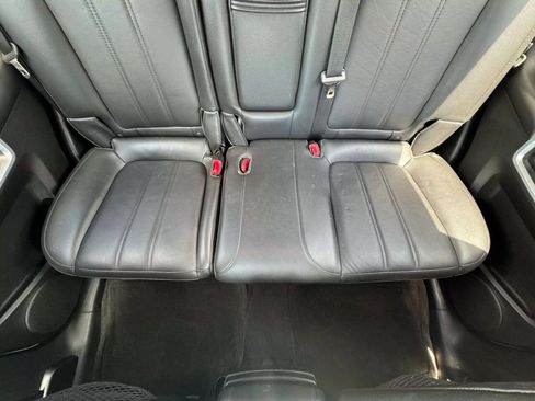 Used 2014 Chevrolet Captiva Sport LT w/ Convenience Package image 28