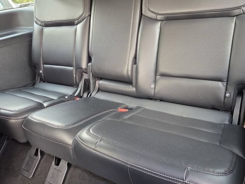Used 2025 Ford Expedition Platinum AWD/4WD image 9
