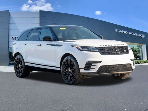 New 2025 Land Rover Range Rover Velar Dynamic HSE image 3