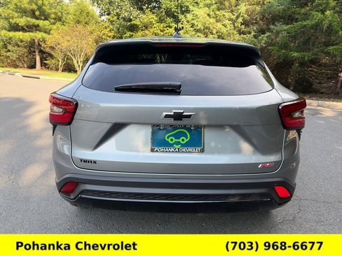 Used 2026 Chevrolet Trax RS w/ Sunroof Package FWD image 6