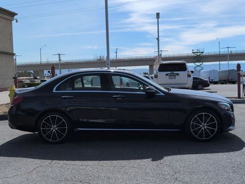 Used 2020 Mercedes-Benz C 300 Sedan image 4