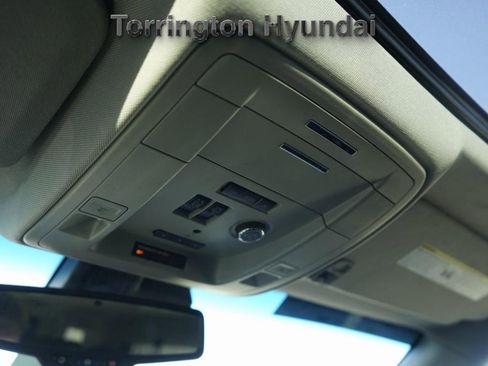 Used 2018 Chevrolet Tahoe LT image 19