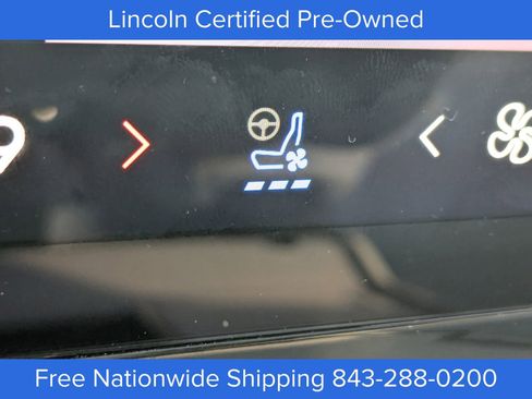 Certified 2025 Lincoln Navigator Reserve image 23