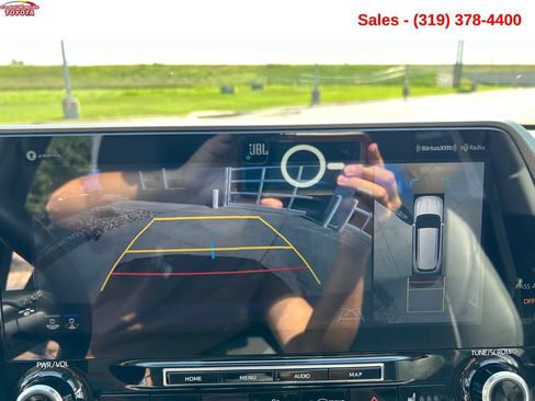 Certified 2021 Toyota Highlander Limited AWD/4WD image 18