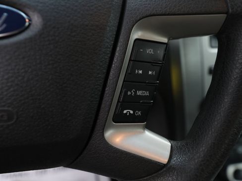 Used 2012 Ford Fusion SE image 18