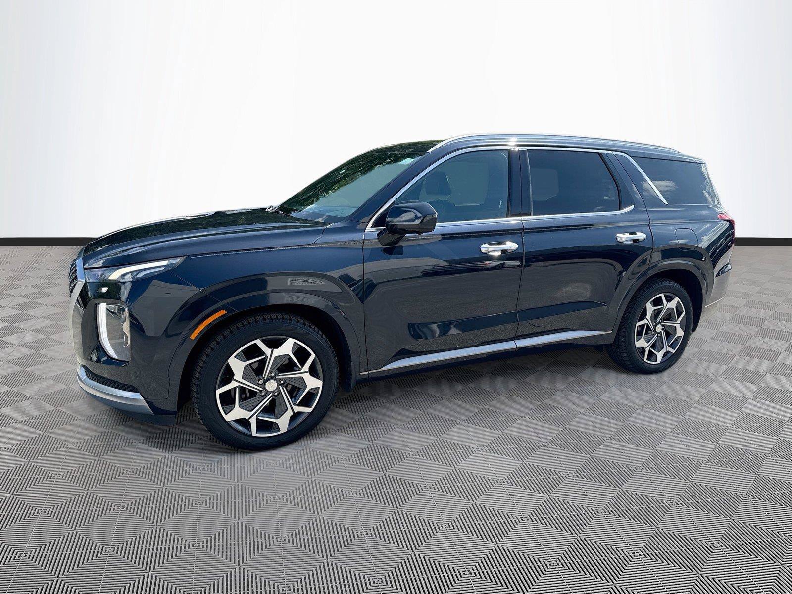 Used 2021 Hyundai Palisade Calligraphy w/ Cargo Package FWD image 3