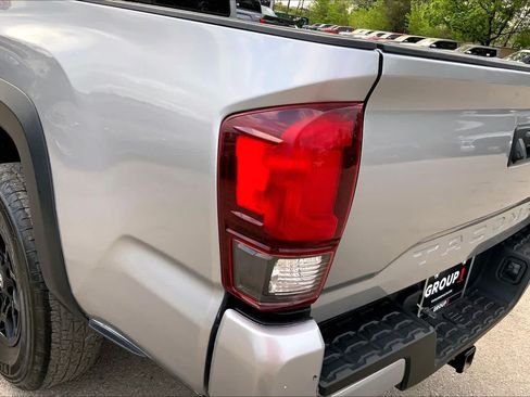 Used 2022 Toyota Tacoma SR w/ SX Package image 27