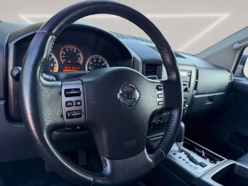 Used 2012 Nissan Titan SV w/ SV Value Truck Pkg RWD image 15