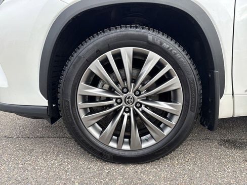 Certified 2021 Toyota Highlander Platinum image 6