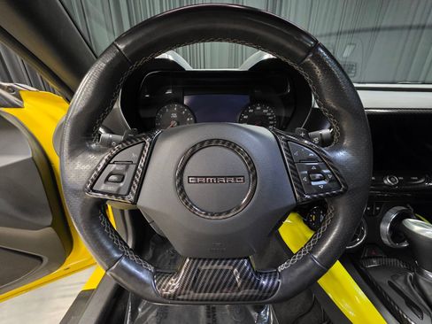 Used 2017 Chevrolet Camaro SS RWD image 22