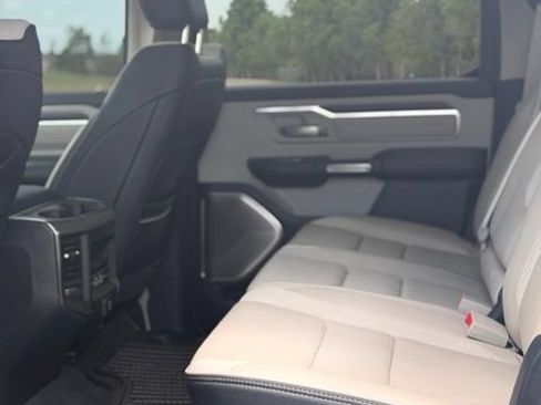 Used 2024 RAM 1500 Limited AWD/4WD image 11