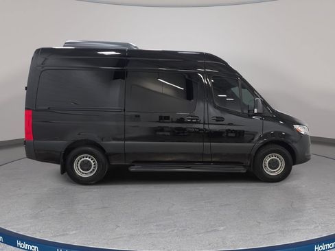 Used 2023 Mercedes-Benz Sprinter 2500 image 5