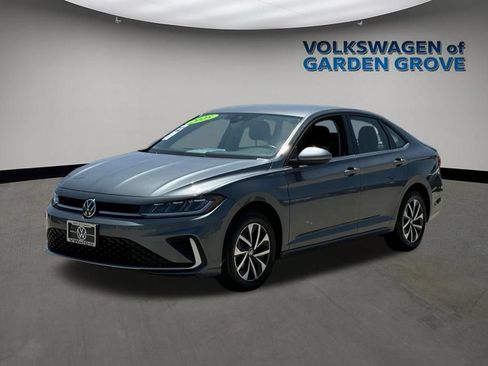 Used 2025 Volkswagen Jetta S FWD image 4