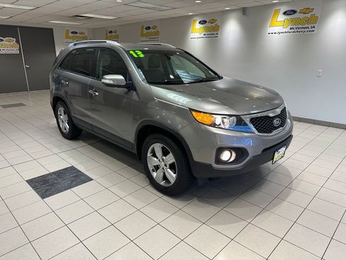 Used 2013 Kia Sorento EX FWD image 1