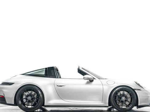 Used 2025 Porsche 911 Targa 4 GTS w/ Premium Package AWD/4WD image 2
