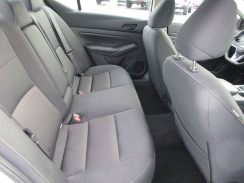 Used 2025 Nissan Altima 2.5 SV image 16