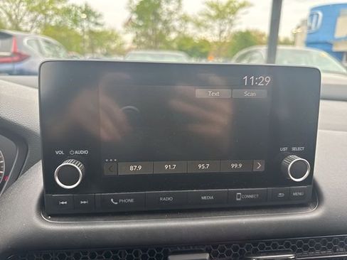 Used 2024 Honda HR-V LX image 10