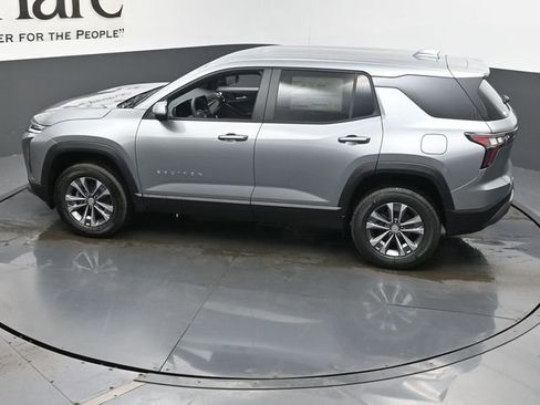 New 2026 Chevrolet Equinox LT w/ Safety and Technology Package FWD image 21