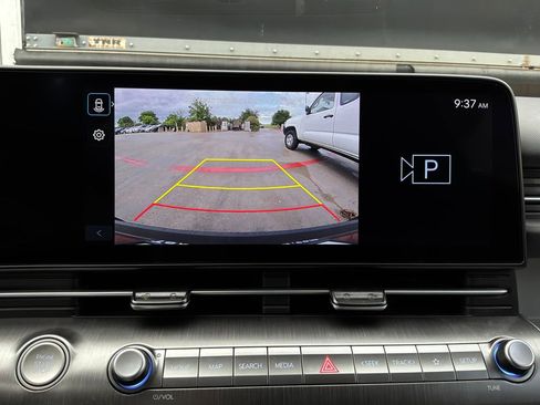 Used 2025 Hyundai Kona SEL FWD image 33