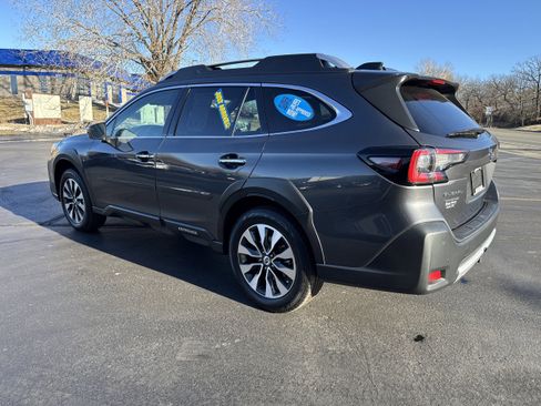 Used 2024 Subaru Outback Touring XT image 3